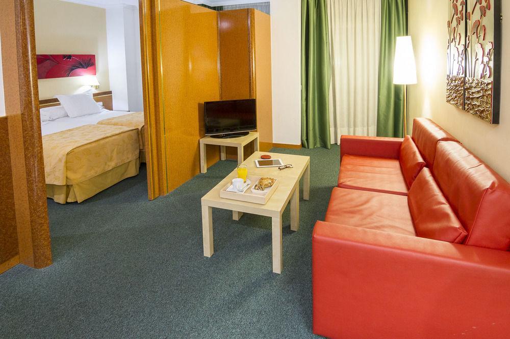 Acacia Suite Barcelona Exterior photo