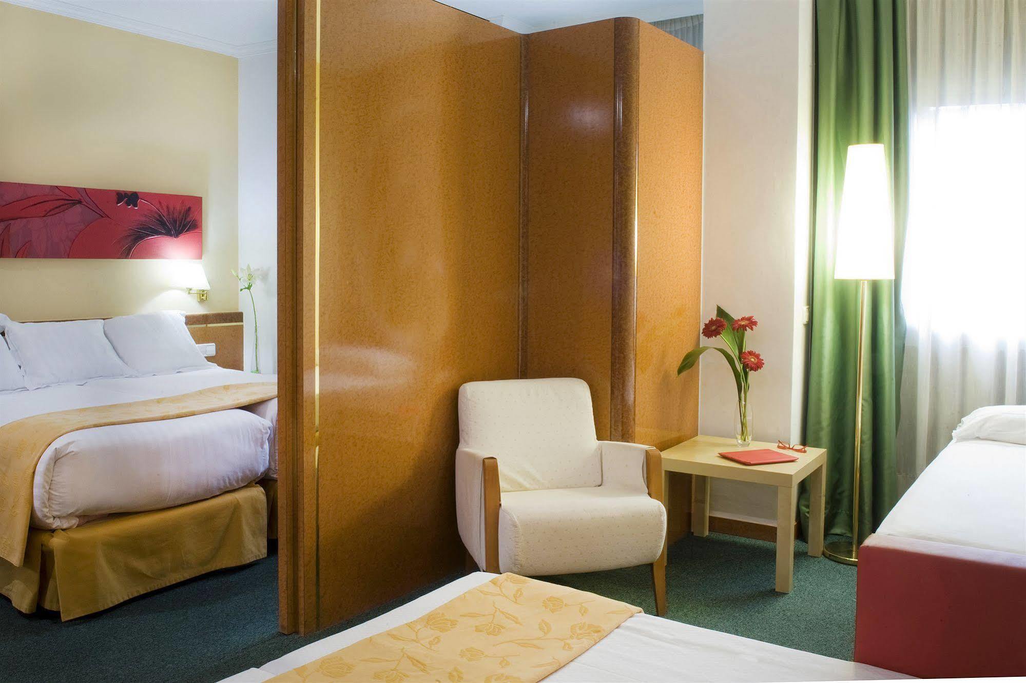 Acacia Suite Barcelona Exterior photo